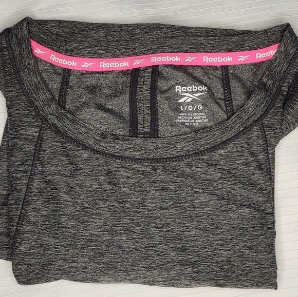 NEW Reebok Grey Gym Tank Top Size Large - Picture 6 of 8